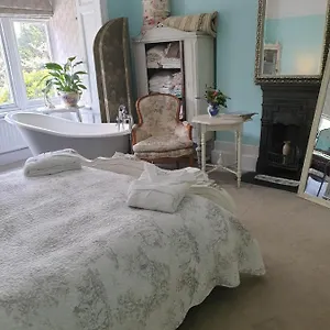 Judy's Private Bed & Breakfast
