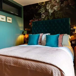Red Lion Bed and breakfast